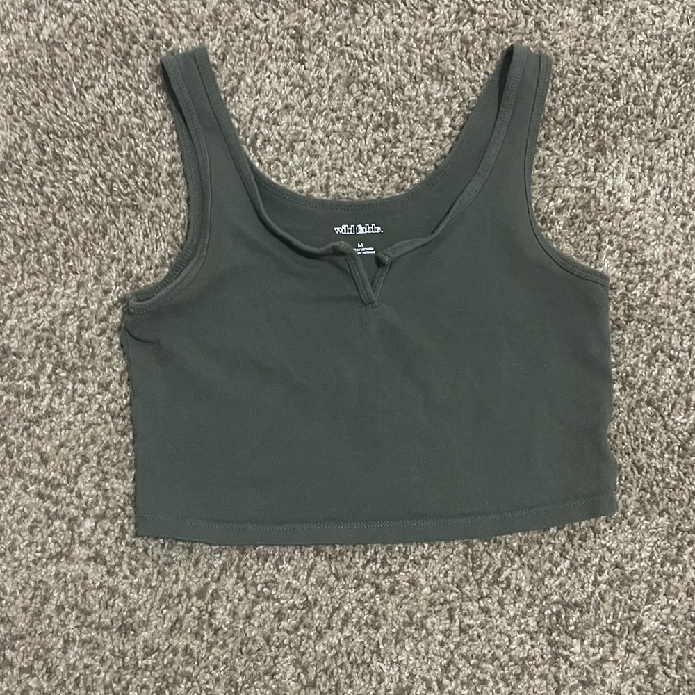 Green crop tank top